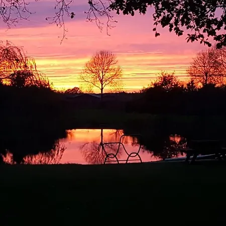 Ottenskamp4 En Het Achterhuis Дом отдыха